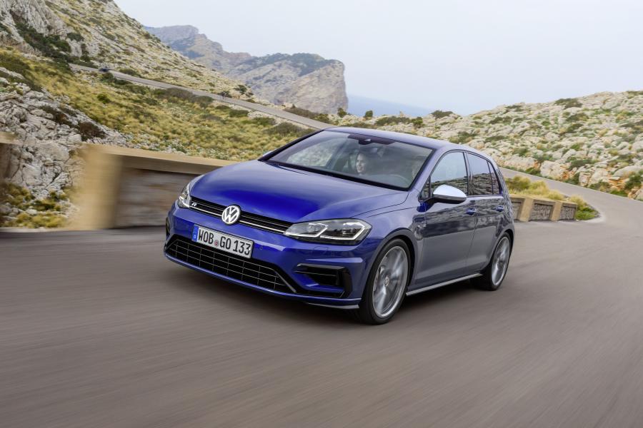  Volkswagen Golf R 5-Door 2017 года  (WW) (фото 15 из 27)